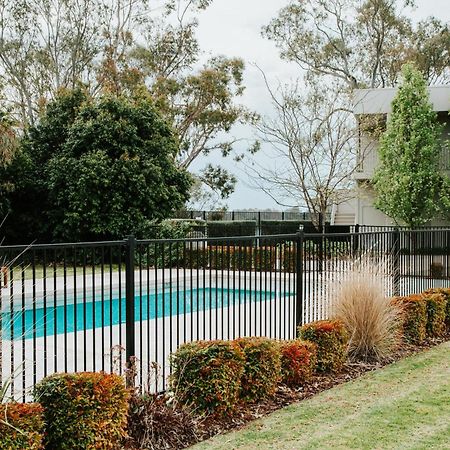 Nagambie Waterfront Motel Ngoại thất bức ảnh