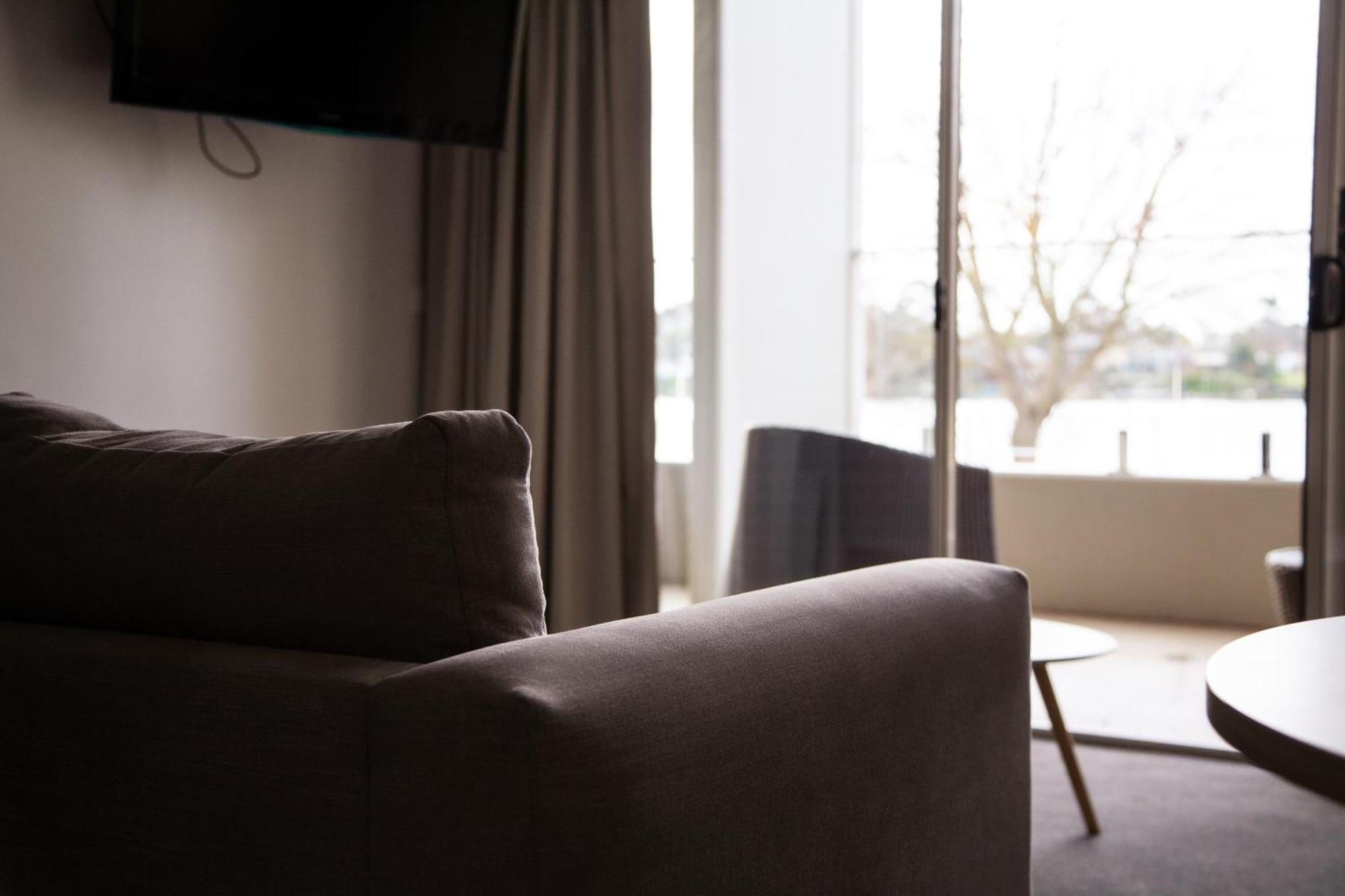 Nagambie Waterfront Motel Ngoại thất bức ảnh