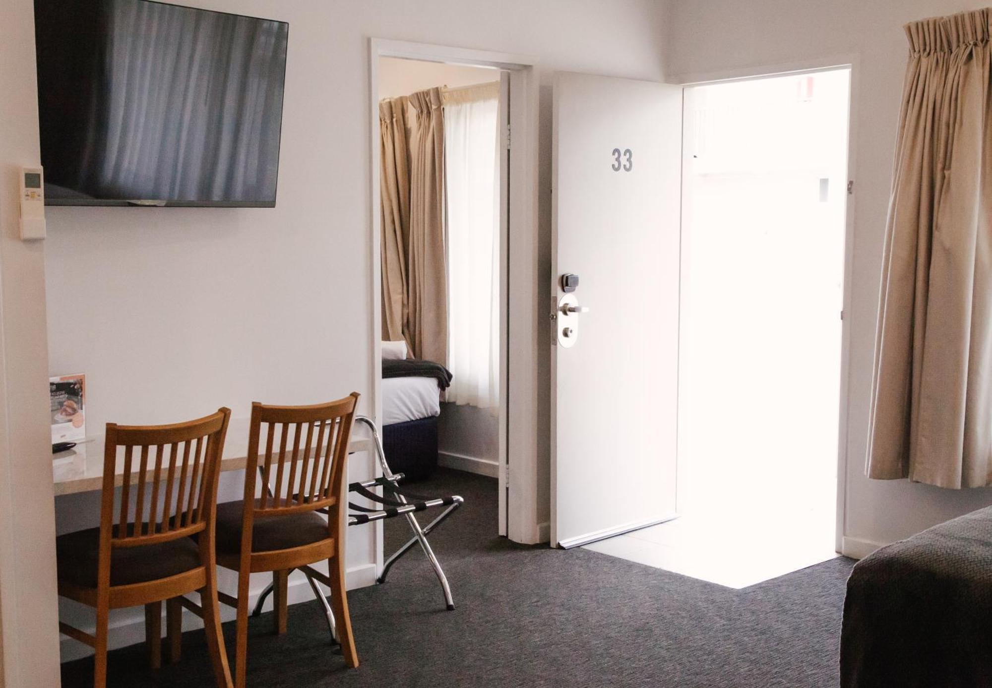 Nagambie Waterfront Motel Ngoại thất bức ảnh
